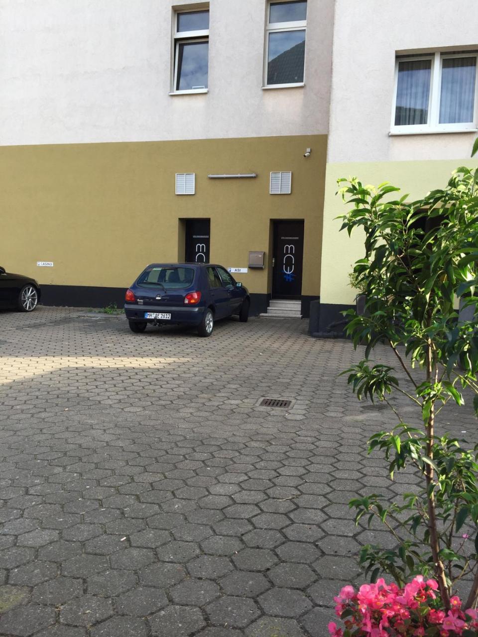 אוברהאוזן Moderne Studio Apartments Und 120Qm Wohnungen In Oberhausen, Ideal Fuer Geschaeftsreisende Und Monteure מראה חיצוני תמונה