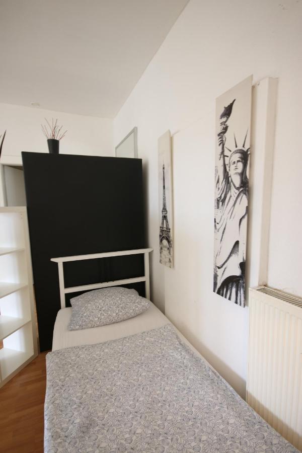 אוברהאוזן Moderne Studio Apartments Und 120Qm Wohnungen In Oberhausen, Ideal Fuer Geschaeftsreisende Und Monteure מראה חיצוני תמונה
