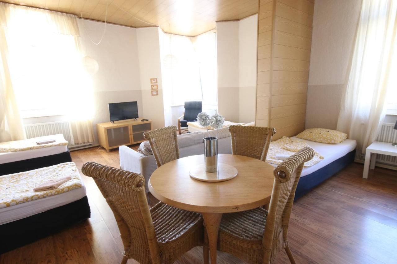 אוברהאוזן Moderne Studio Apartments Und 120Qm Wohnungen In Oberhausen, Ideal Fuer Geschaeftsreisende Und Monteure מראה חיצוני תמונה