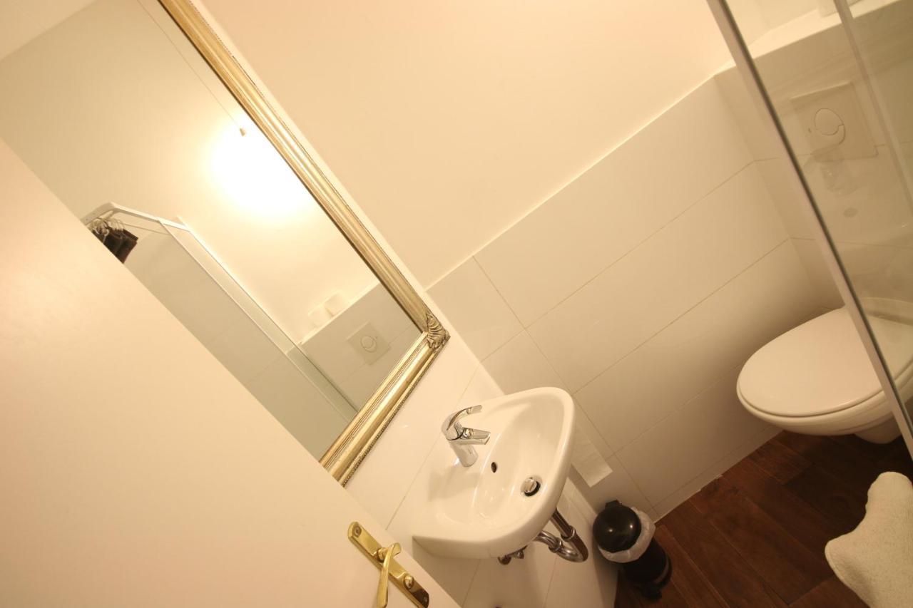 אוברהאוזן Moderne Studio Apartments Und 120Qm Wohnungen In Oberhausen, Ideal Fuer Geschaeftsreisende Und Monteure מראה חיצוני תמונה